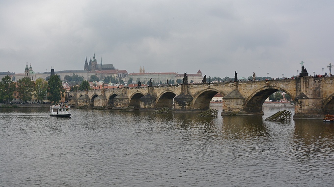 カレル橋とプラハ城