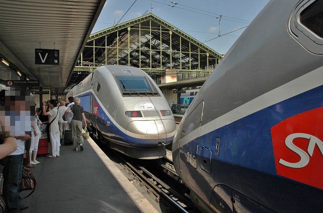 パリ・リヨン駅TGV連結１