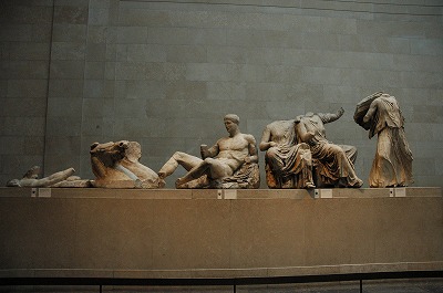 パルテノン神殿の破風彫刻