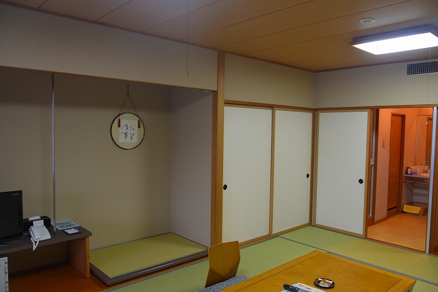 不二やホテルの部屋2