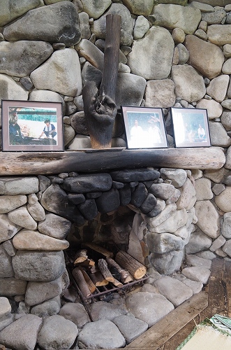 麓郷『北の国から』五郎の石の家　暖炉
