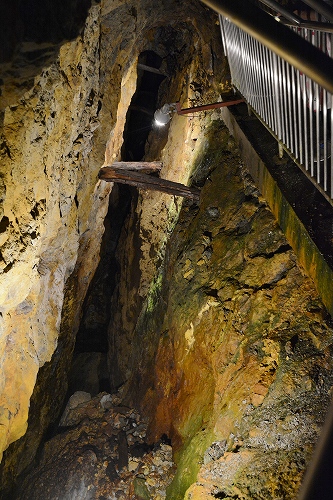 生野銀山 坑道内