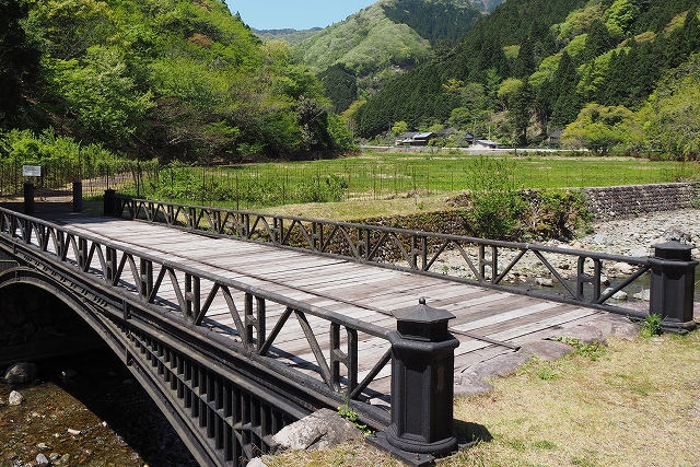 神子畑鋳鉄橋
