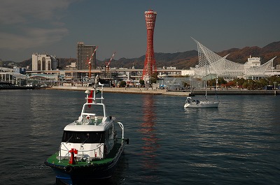 海王丸から見た神戸