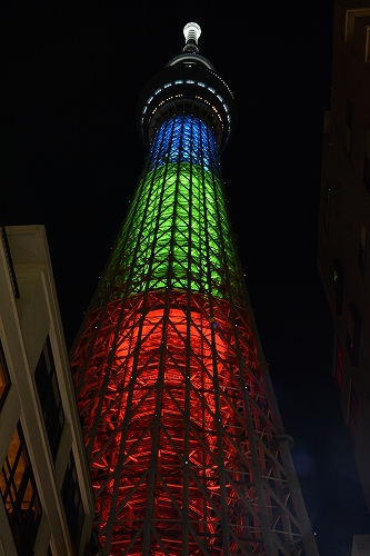 東京スカイツリー　「光の3原色」特別ライティング