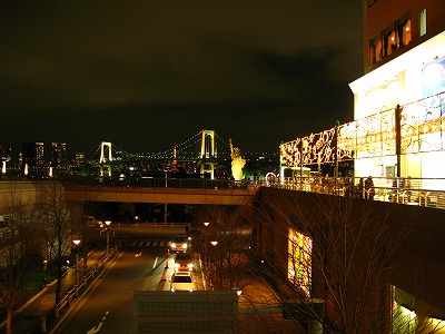 レインボーブリッジ・東京タワー・自由の女神像のライトアップ