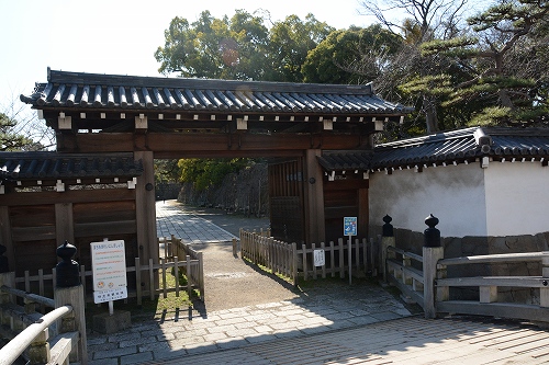 和歌山城　大手門と一の橋　市電の敷石