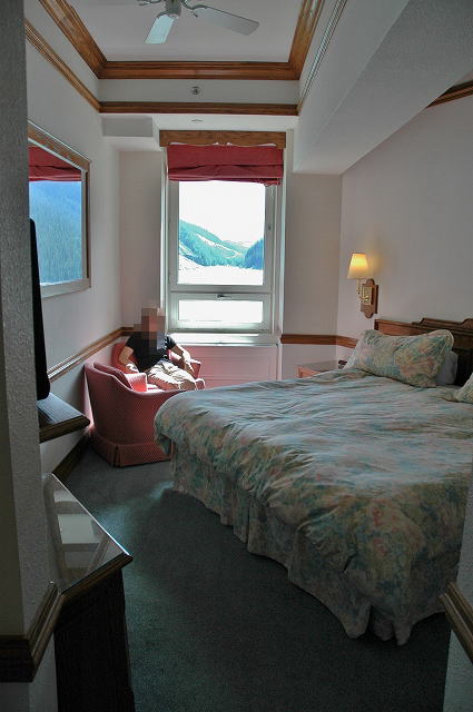 シャトーレイク・ルイーズ部屋１