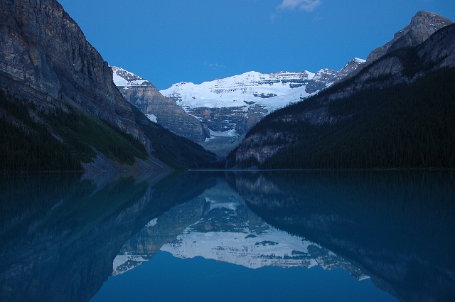 レイク・ルイーズの夜明け2