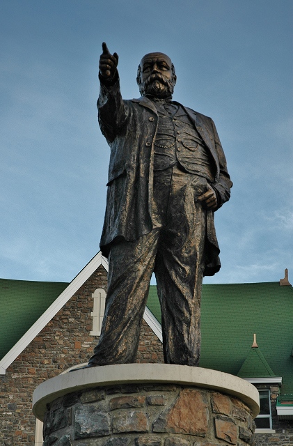 バンフ夕食散歩１３