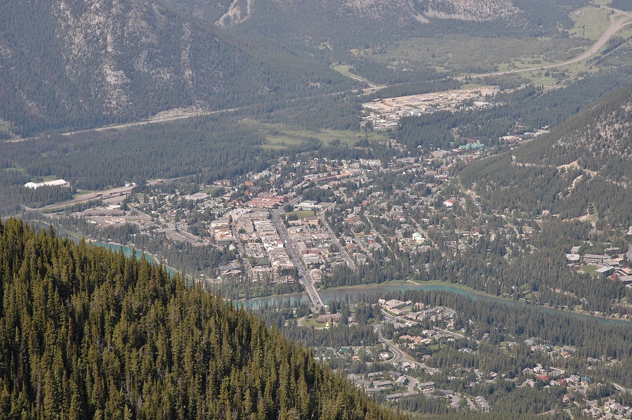 サルファー山からのバンフの街1