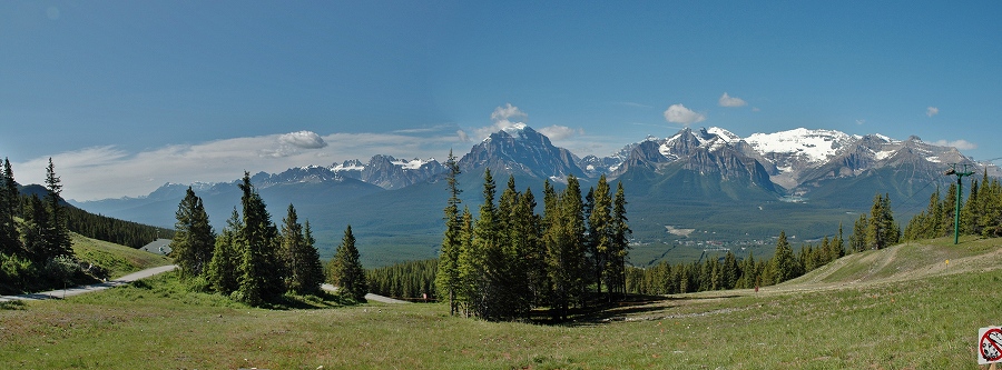 リフト乗り場付近からのパノラマ