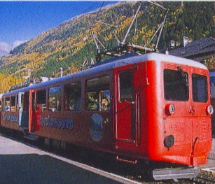 モンタンヴェールの赤い電車