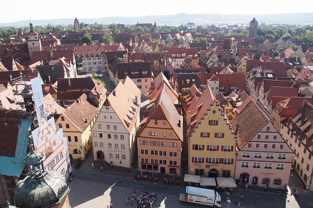 市庁舎鐘塔の展望台からのマルクト広場