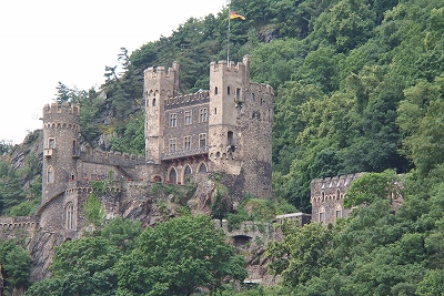 ラインシュタイン城　Burg Rheinstein