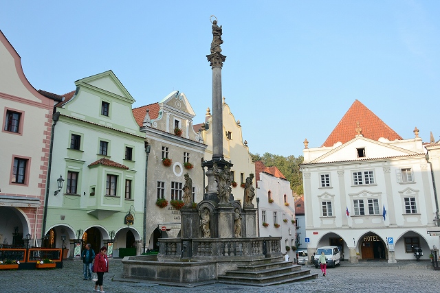 スヴォルノスティ広場