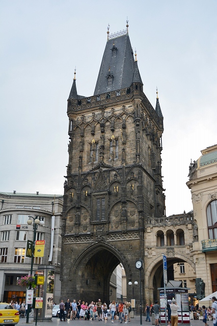 プラハ　火薬塔