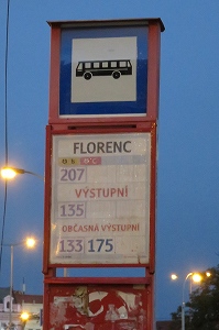 プラハのバス停