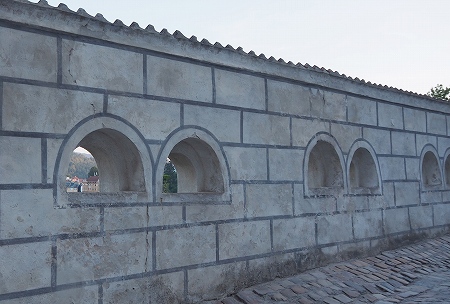 チェスキー・クルムロフ城の壁