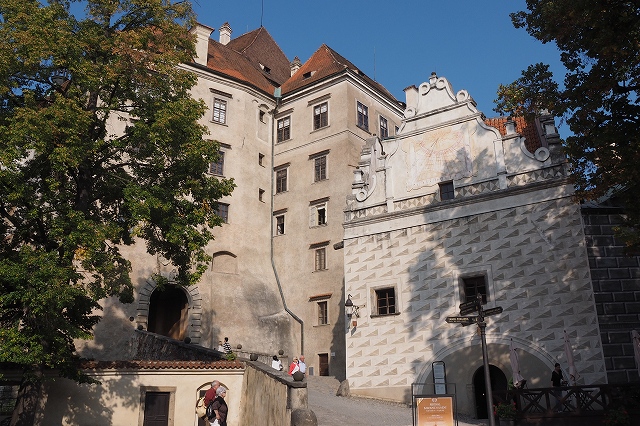 チェスキー・クルムロフ城　第二の中庭