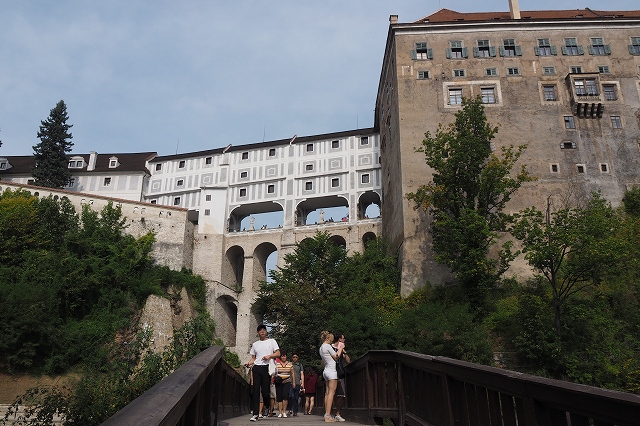 チェスキー・クルムロフ城の橋