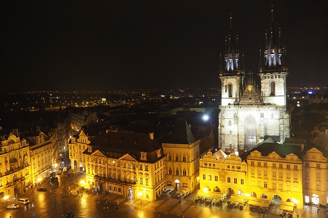 プラハ　旧市庁舎の塔　回廊からの眺望