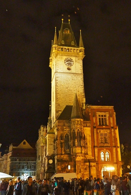 プラハ　旧市庁舎の塔