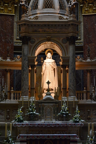聖イシュトヴァーン大聖堂　大理石像