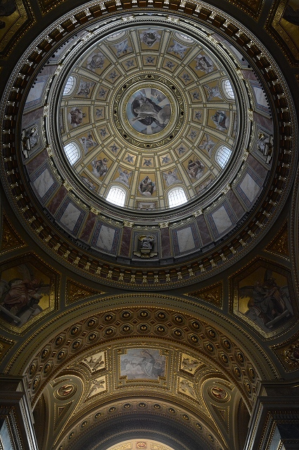 聖イシュトヴァーン大聖堂　ドーム天井