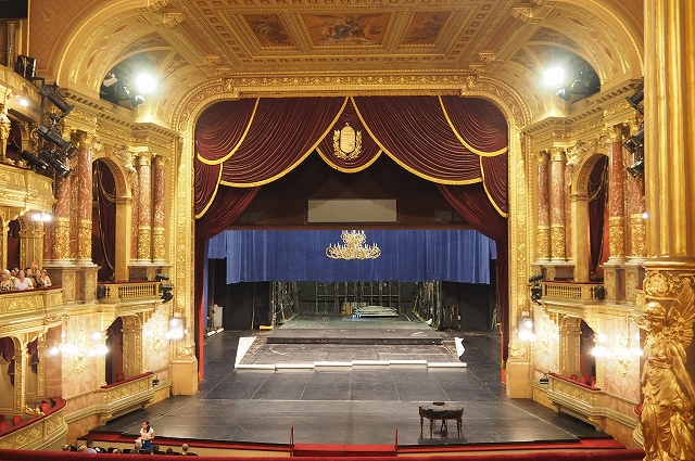 国立オペラ劇場　ロイヤルボックス席からの舞台