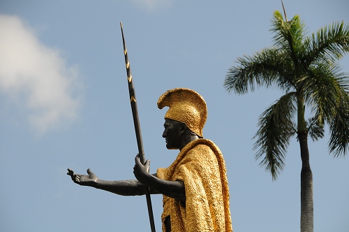 カメハメハ大王像の横顔