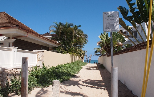 オーシャンアクセス３の小道