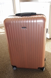 アメリカ限定色のRIMOWA