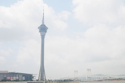 西湾大橋とマカオタワー