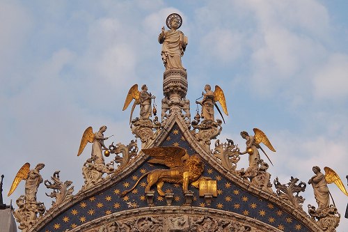 サン・マルコ像と有翼の獅子