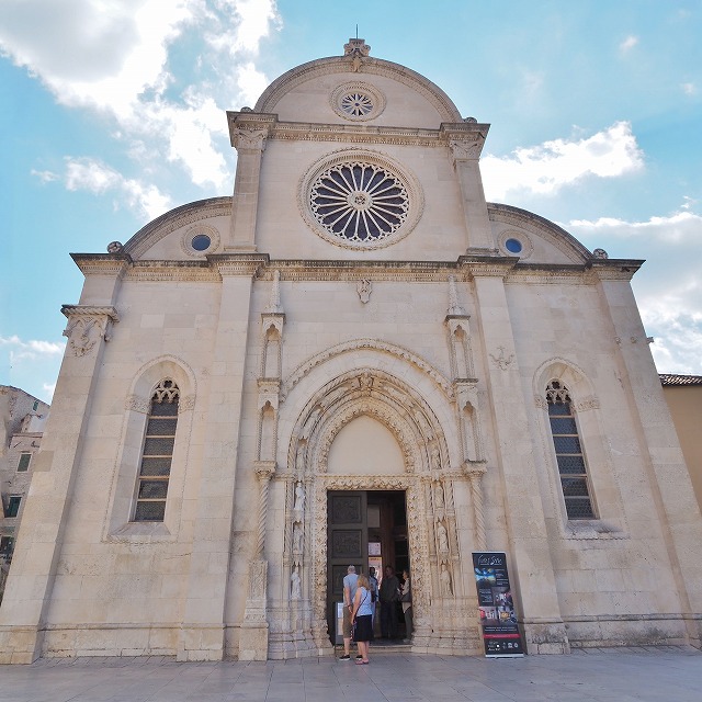 聖ヤコブ大聖堂　ファサード