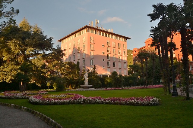 ホテルミレニジとヘリオスとセレナの噴水