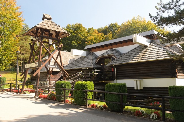 プリトヴィッツェ　レストラン