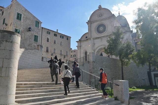 聖ヤコブ大聖堂への階段