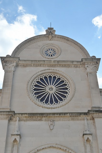 聖ヤコブ大聖堂　バラ窓