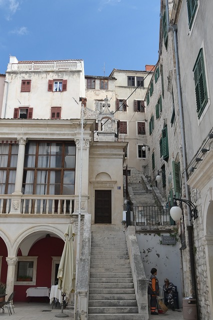 レプブリカ広場