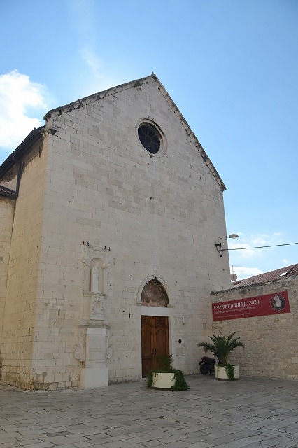 聖フランシスコ教会　西側