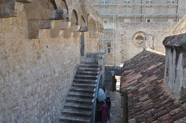 城壁のチケット売り場