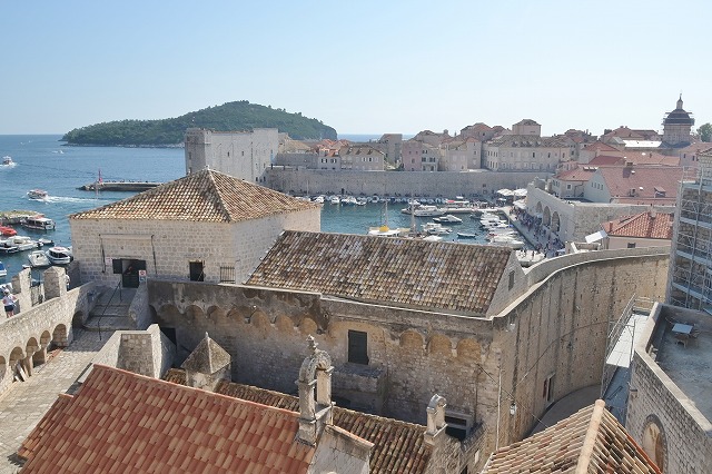 聖ルカ要塞あたり