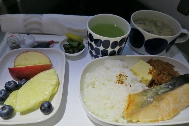 フィンエアー朝食