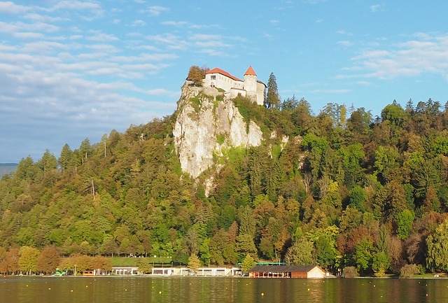 ブレッド湖からのブレッド城