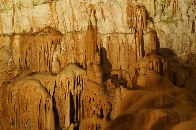 ポストイナ鍾乳洞