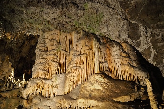 ポストイナ鍾乳洞