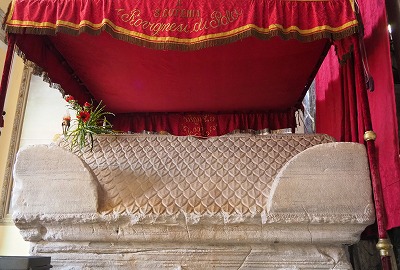 聖エウフェミア石棺