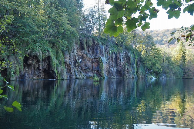 ガロヴァツ湖の南西に滝